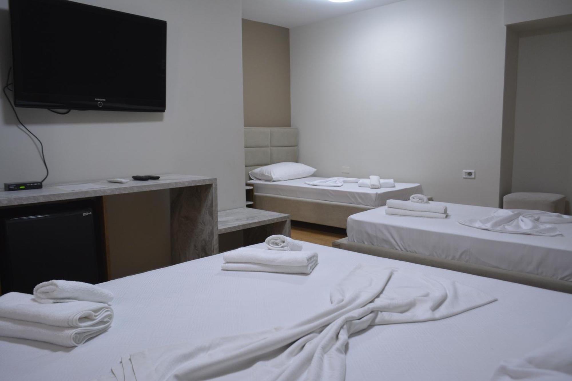 Hotel Her วญอเรอ ภายนอก รูปภาพ
