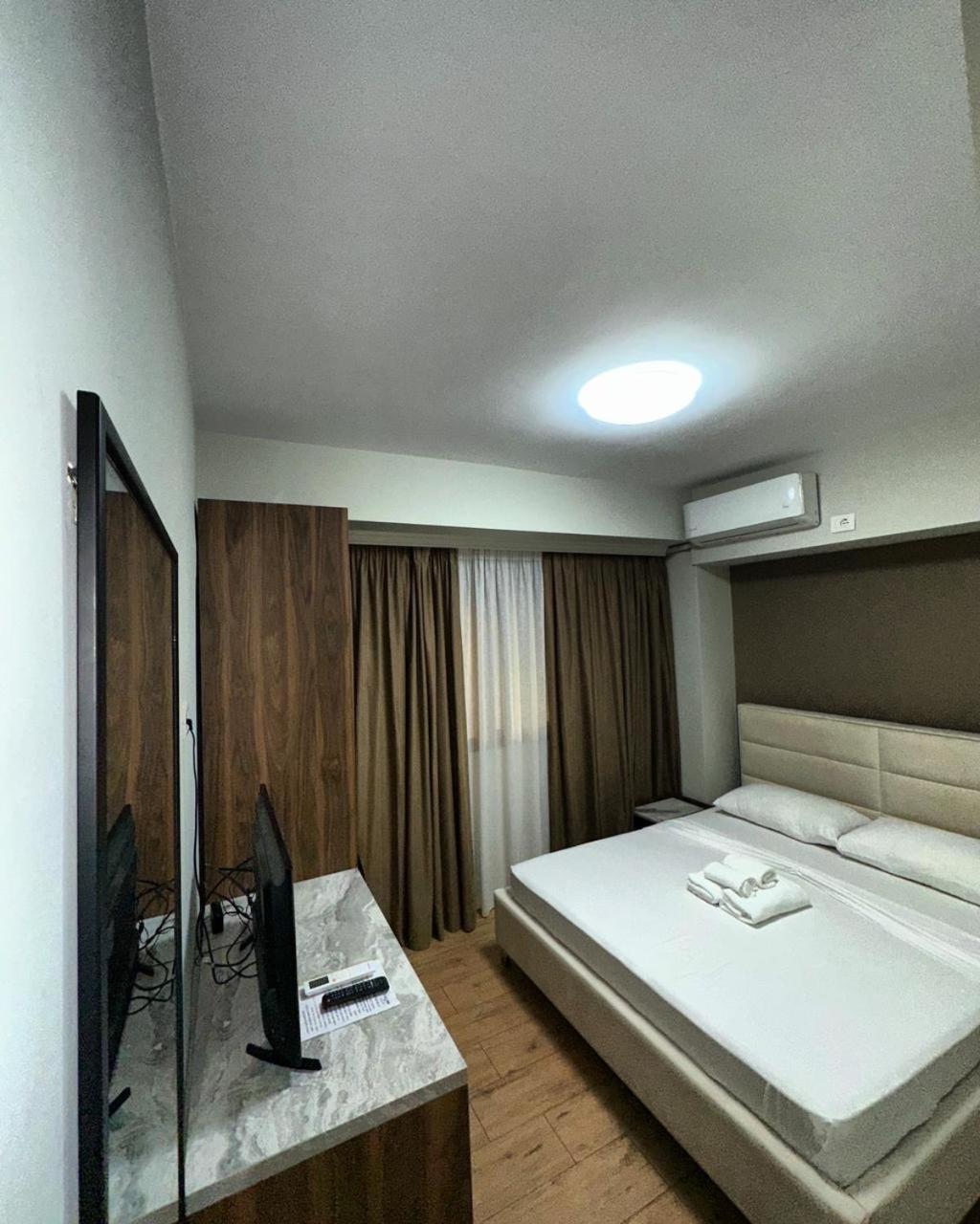 Hotel Her วญอเรอ ภายนอก รูปภาพ