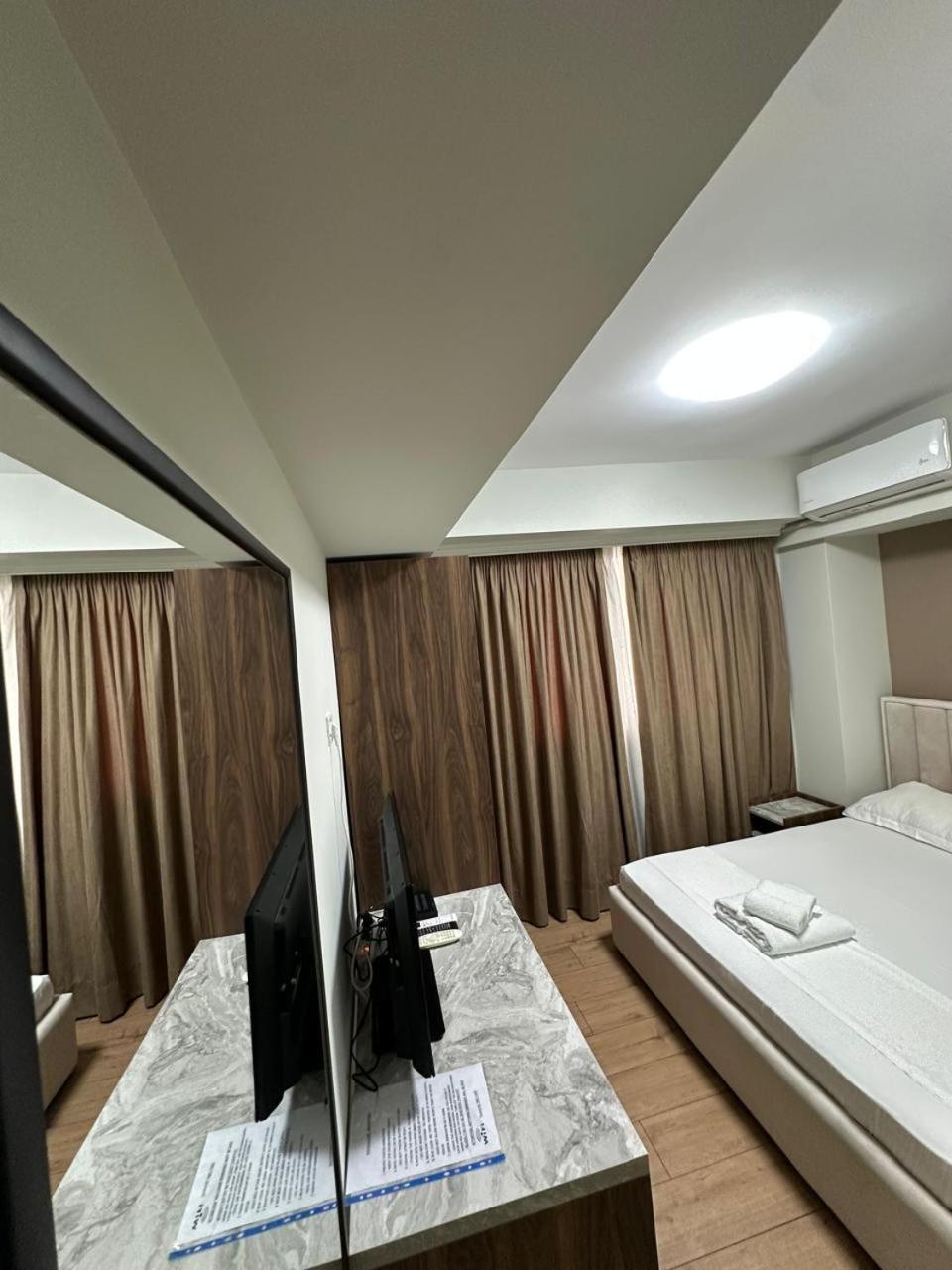 Hotel Her วญอเรอ ภายนอก รูปภาพ